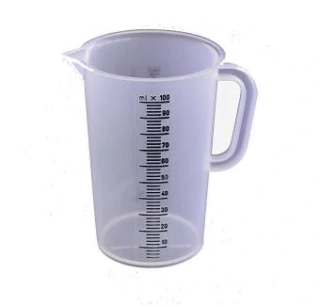 Odměrka z plastu
